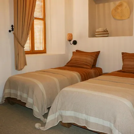 Notarius 酒店 博德鲁姆